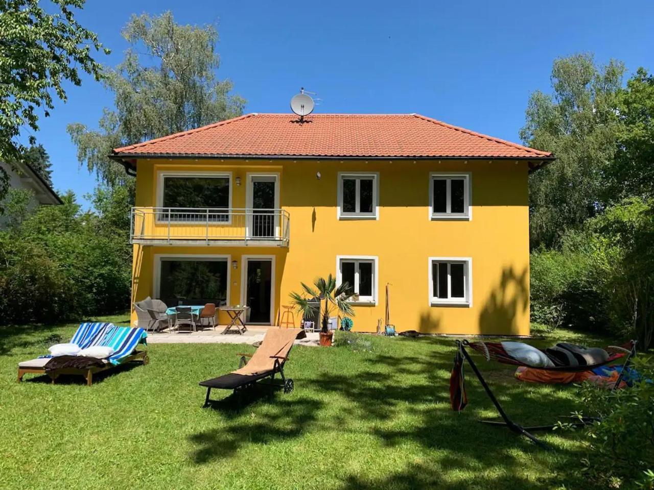 Apartment Large House With 4 Bedrooms In A Quiet And Greened Area Near