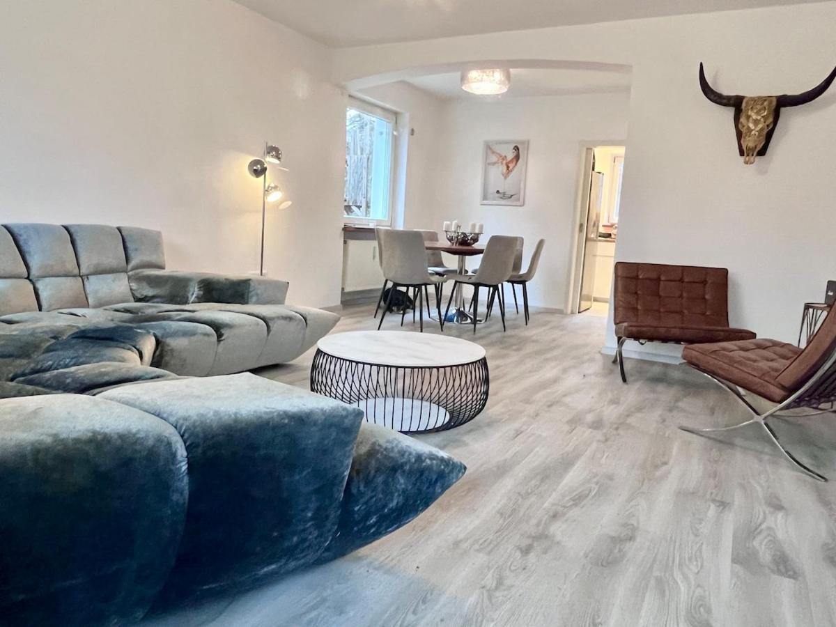 Large House With 4 Bedrooms In A Quiet And Greened Area Near Apartment