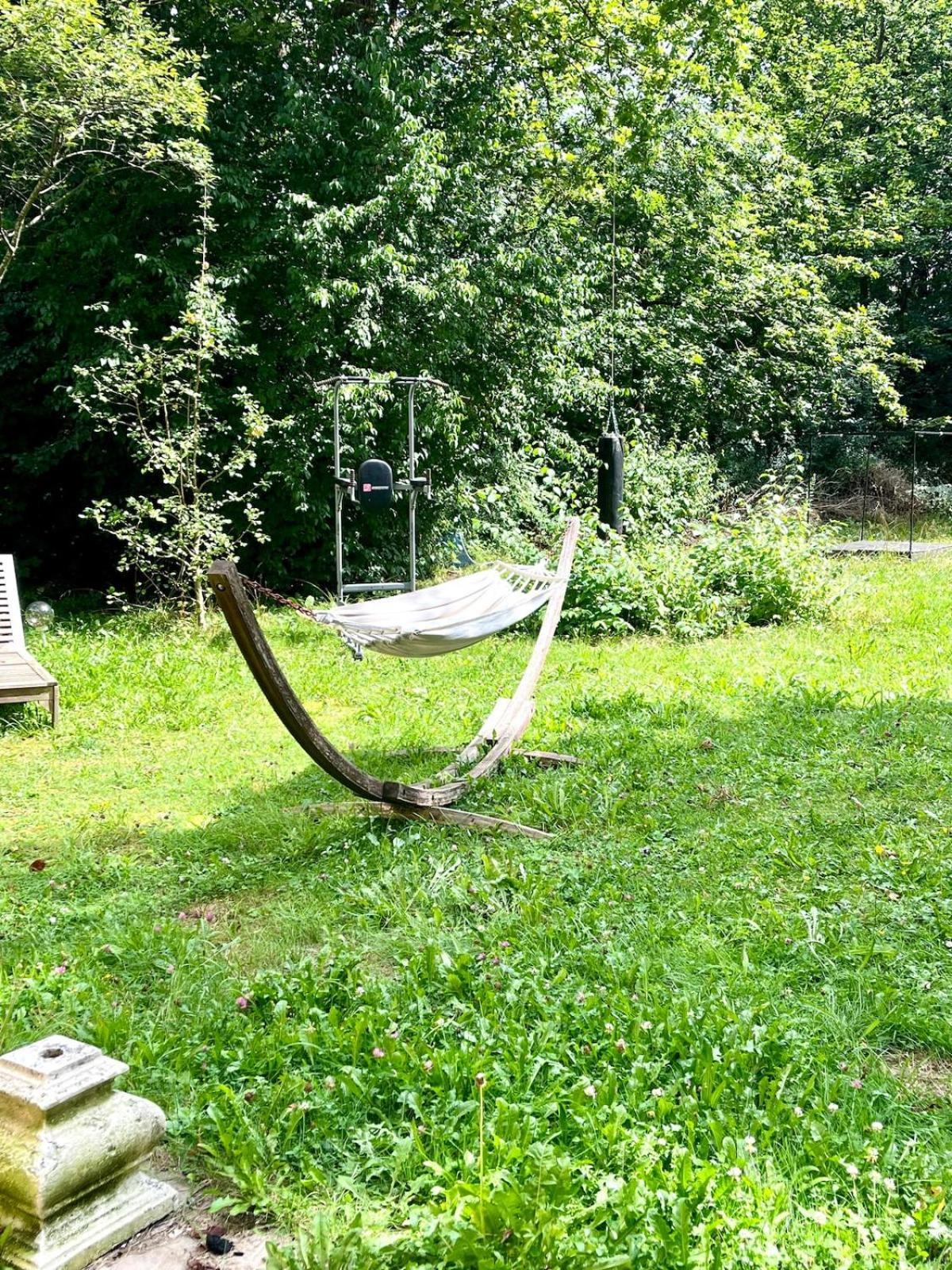 Large House With 4 Bedrooms In A Quiet And Greened Area Near